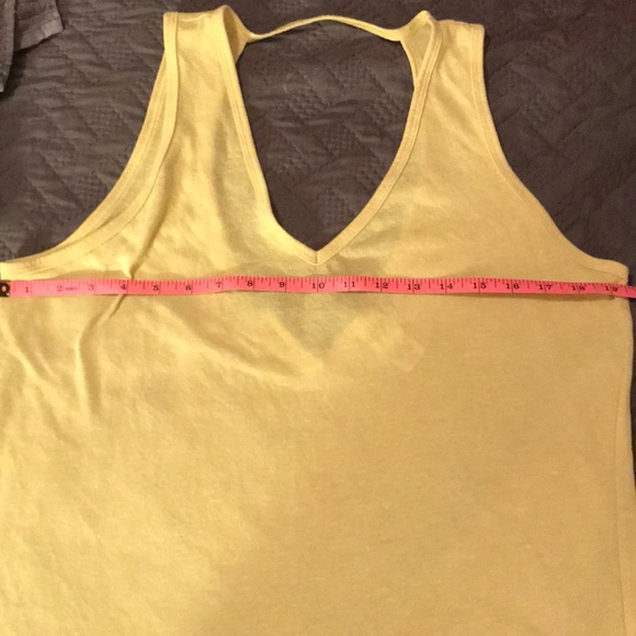 Partial open-back workout tank, size large - Picture 5 of 6